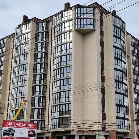 Luxury Apartments Atlant Lutsʼk 外观 照片
