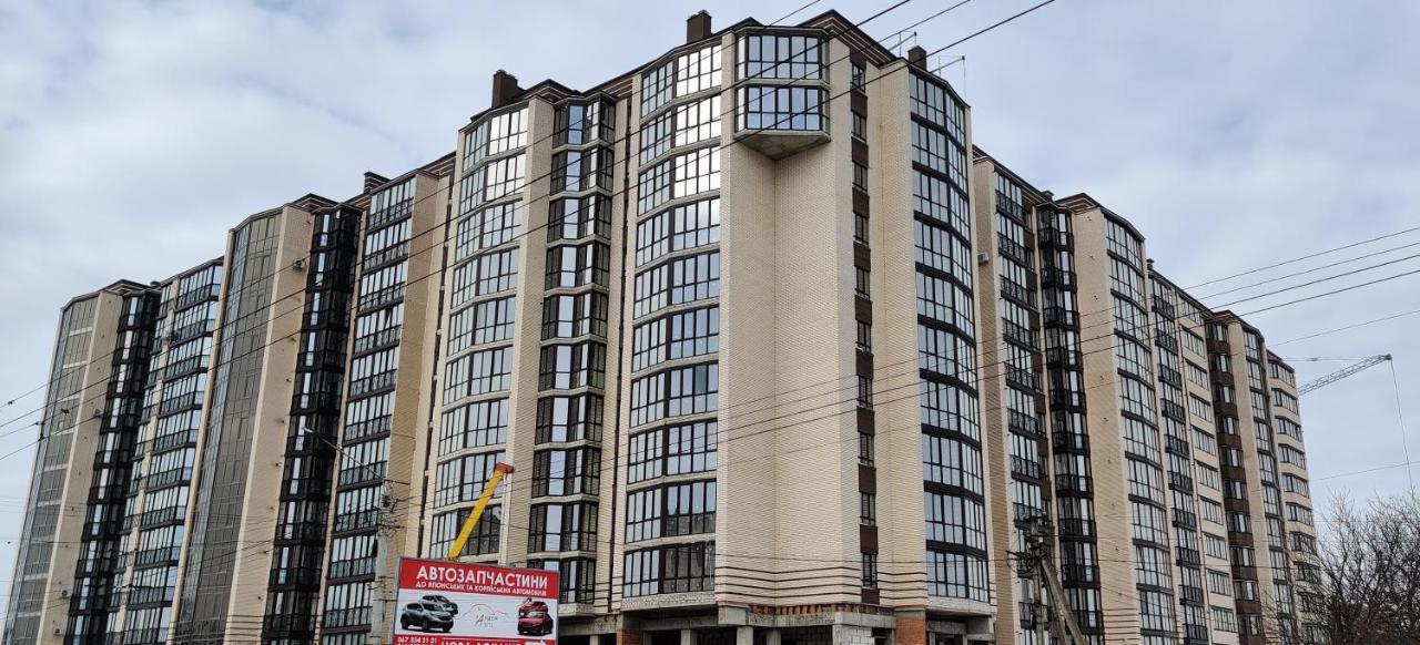 Luxury Apartments Atlant Lutsʼk 外观 照片