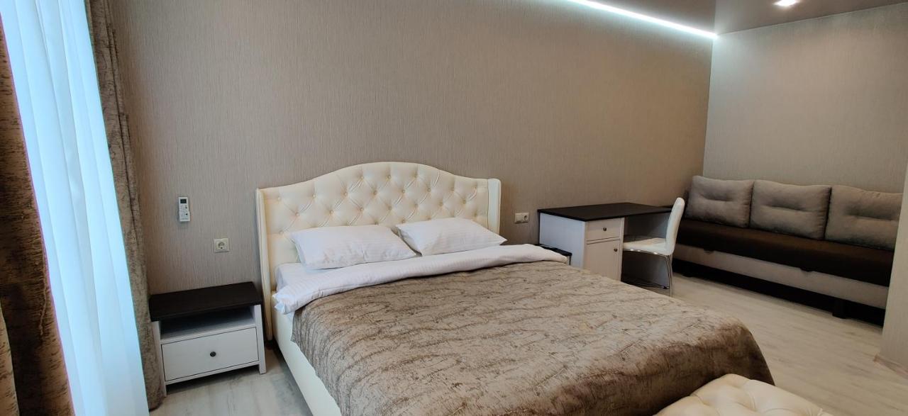 Luxury Apartments Atlant Lutsʼk 外观 照片